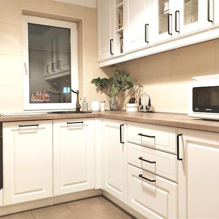 Cosy Boutique 61 Sqm Apartment - Private Parking - Ten Blocks Residence Bucarest Exterior foto